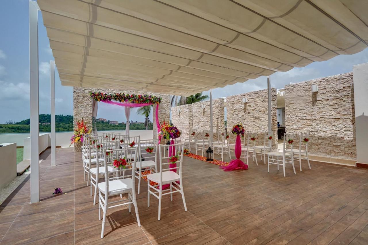 Royalton Antigua, An Autograph Collection All-Inclusive Resort Five Islands Village Dış mekan fotoğraf
